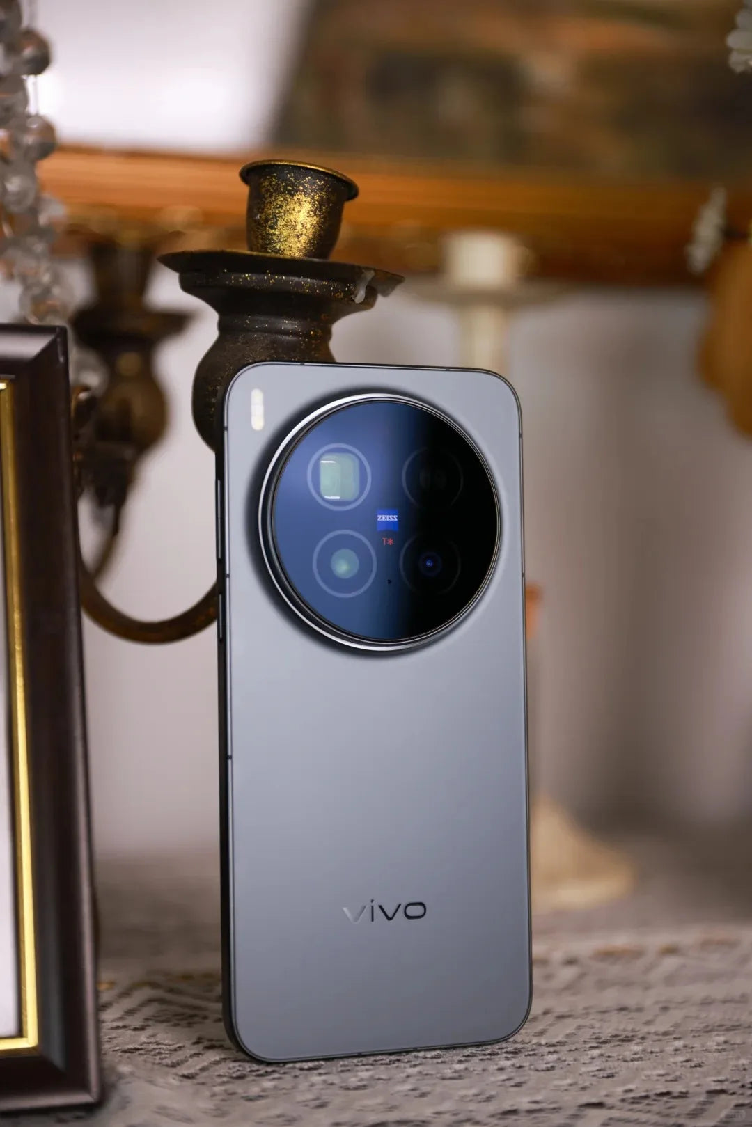 Vivo X300 Pro procesador Dimensity 9500/3nm, batería de 6510mAh, carga rápida de 90W, pantalla AMOLED de 6.78 pulgadas, teleobjetivo Zeiss de 200MP