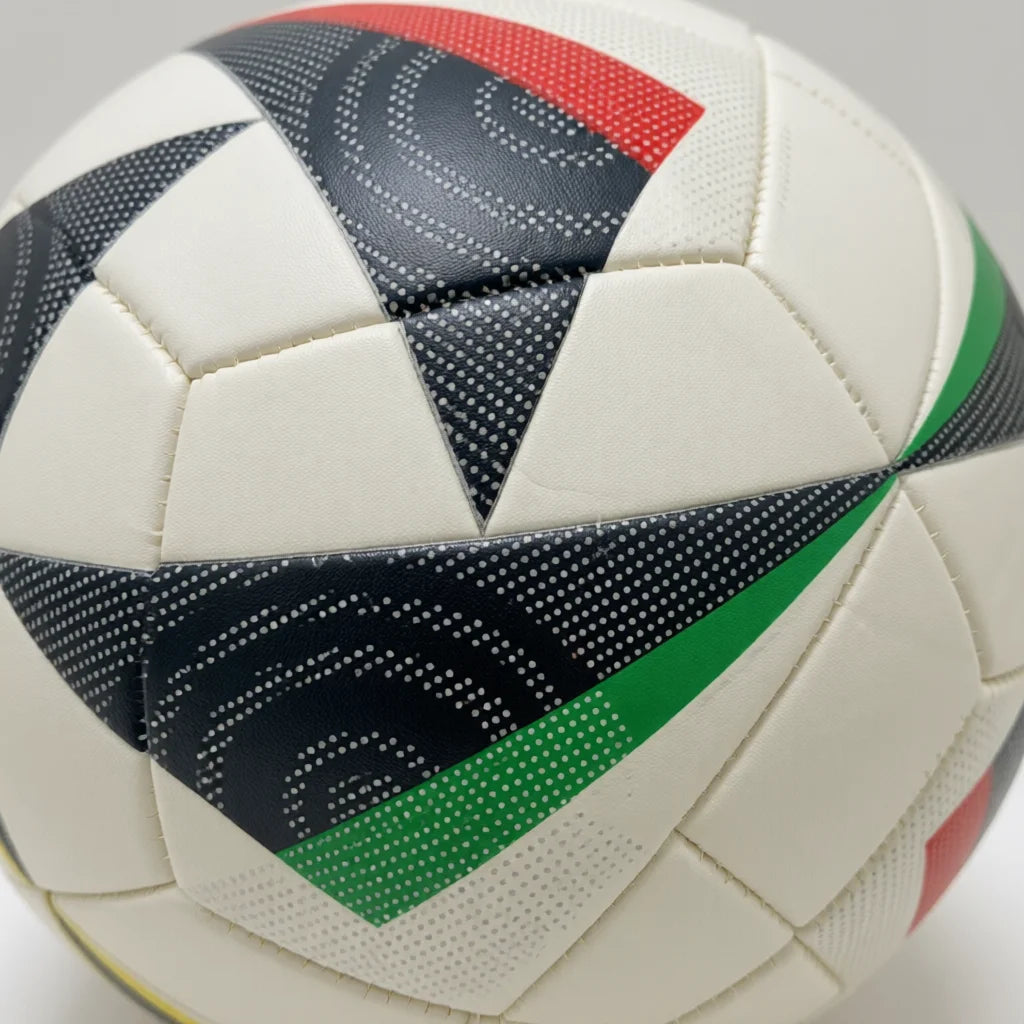 Balón de fútbol ideal para entrenamiento y partidos al aire libre