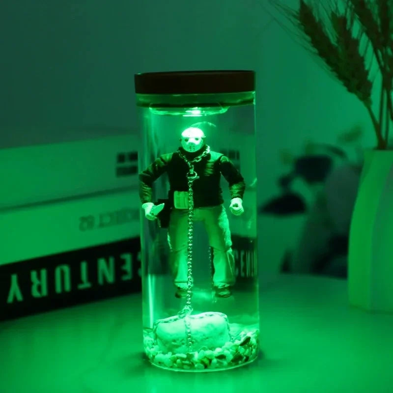 Columna de agua de Jason, tarro luminoso colorido, película de terror de Jason Voorhees, artesanías decorativas de resina, adornos de escritorio para sala de estar