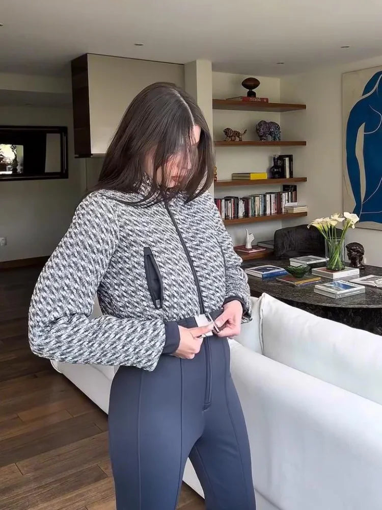 Mono de esquí grueso con estampado elegante para mujer, pelele largo elegante de manga larga con cuello levantado y cinturón con cremallera, peleles cálidos de cintura alta a la moda