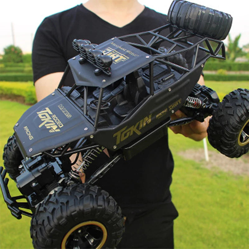 Coche de control remoto 4WD 1:12 / 1:16 con luces LED, coches RC de radio 2.4G, camiones todoterreno, juguetes, regalos para niños y niñas