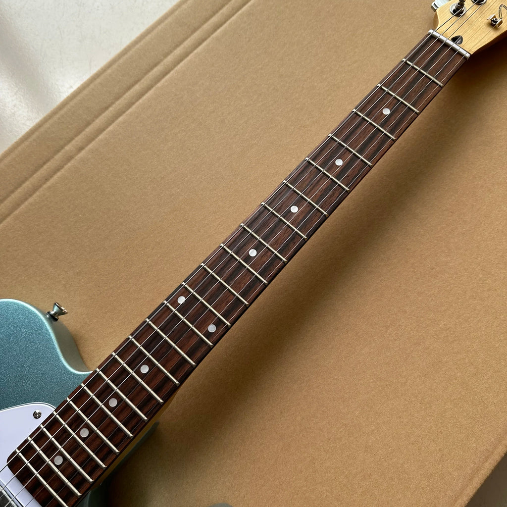 Guitarra Eléctrica Estilo TL, Diapasón de Palisandro, Cuerpo de Caoba, Color Azul Metálico