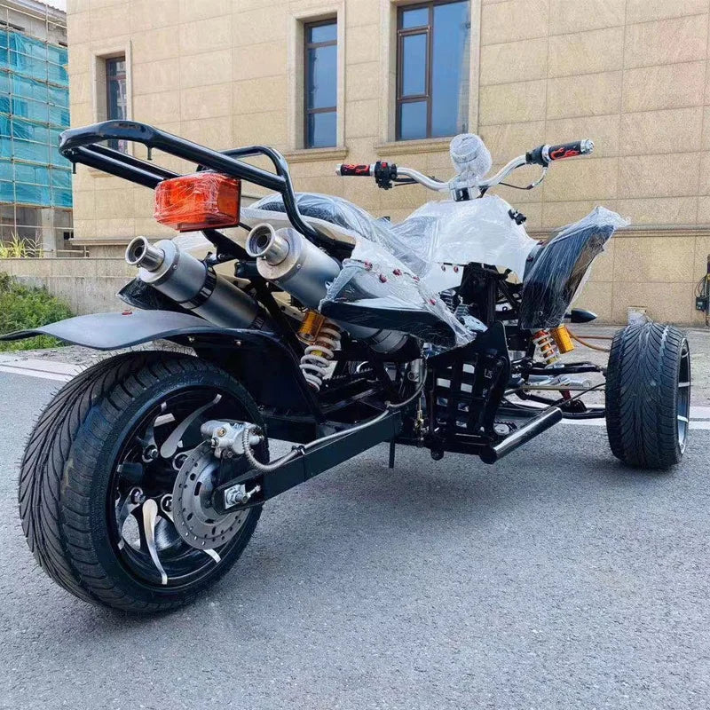 Potente triciclo invertido de 200 cc con arranque eléctrico para adultos, con tres ruedas.
