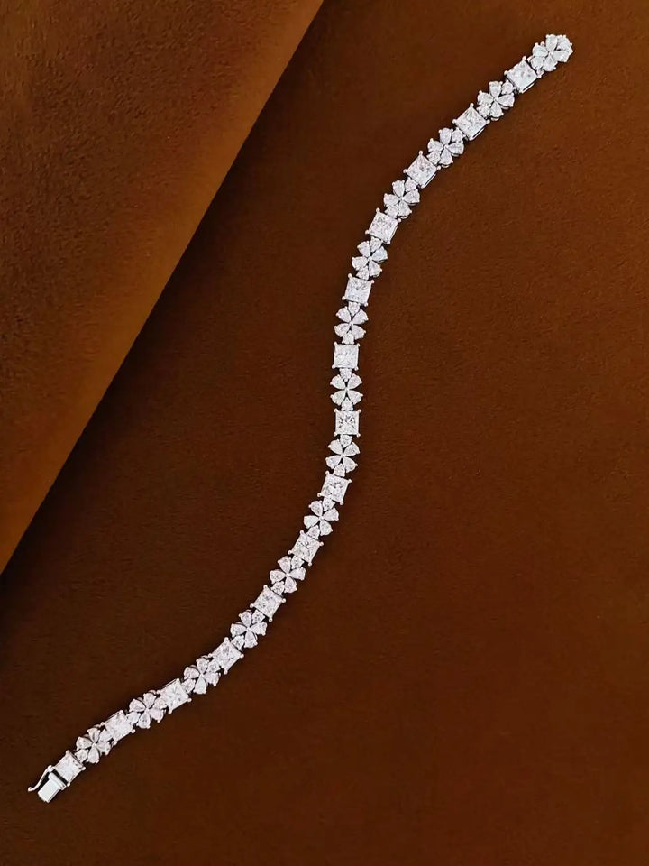 Pulsera de tenis con diamantes cultivados en laboratorio de 11.15ct en corte princesa, redondo y pera, de oro blanco macizo de 18K, D VS, regalo de aniversario para ella.