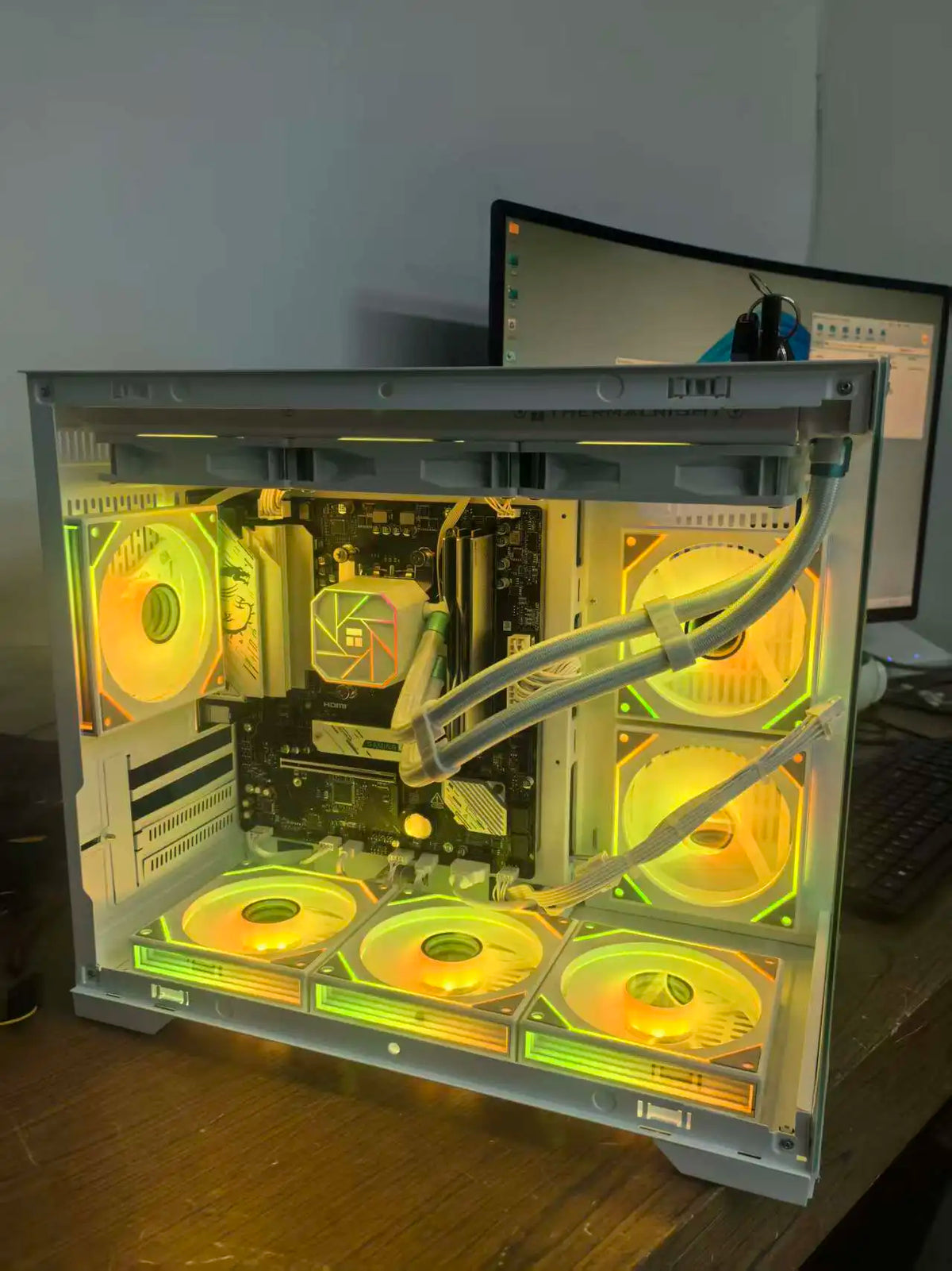 Computadora de escritorio 9600X/5060, modelo "White Sea View Room", máquina de ensamblaje para juegos de e-sports.