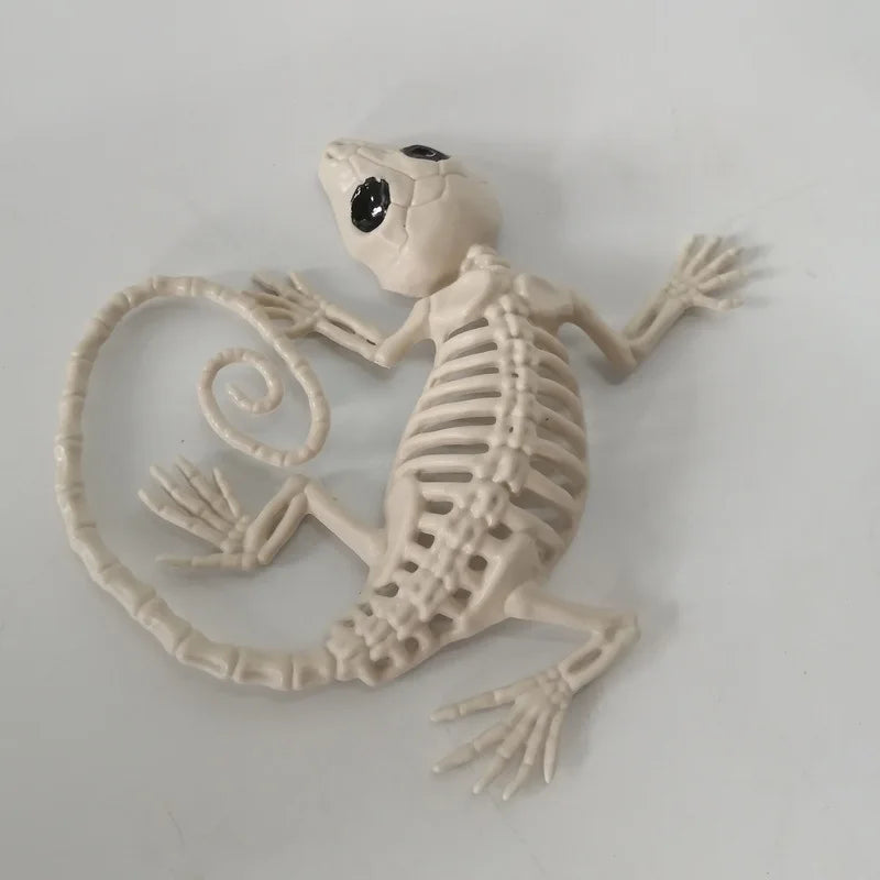 Decoraciones de Halloween: Esqueletos Realistas con Murciélagos y Escorpiones, Huesos de Animales de Plástico para Casas Encantadas, Bares y Bromas