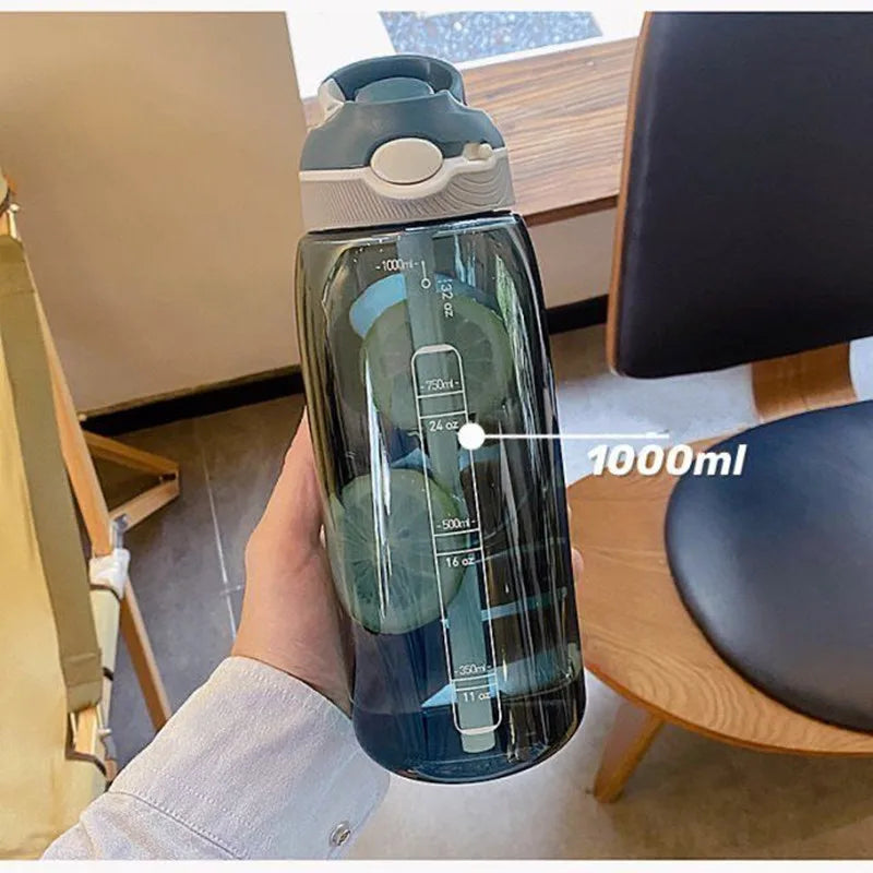 Botella de agua portátil de gran capacidad de 1L, botellas de agua deportivas con pajita, Material Tritan para hombres y mujeres, sin BPA para gimnasio, Camping, Tour