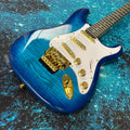 Guitarra eléctrica azul, guitarra con diapasón de palisandro, guitarra eléctrica con pastillas SSS