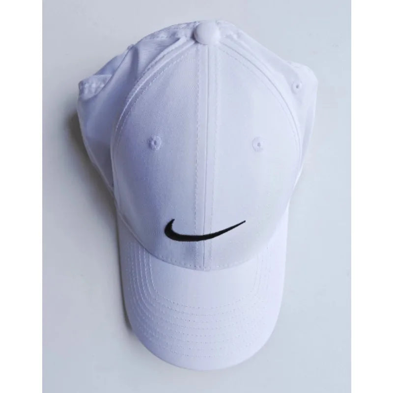 Gorra de béisbol Nike Legacy91 Unisex, poliéster, hebilla metálica ajustable, color blanco y negro, bordada, para golf y deportes - BV1076-100