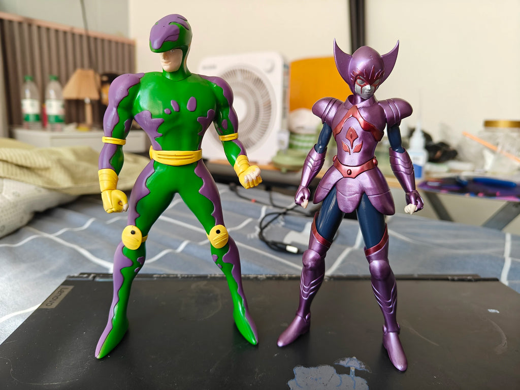 Saint Seiya Esther - Líder de los Santos Fantasmas, los Tres Monstruos de las Profundidades: Serpiente Marina/Delfín/Medusa - Modelo coleccionable de resina