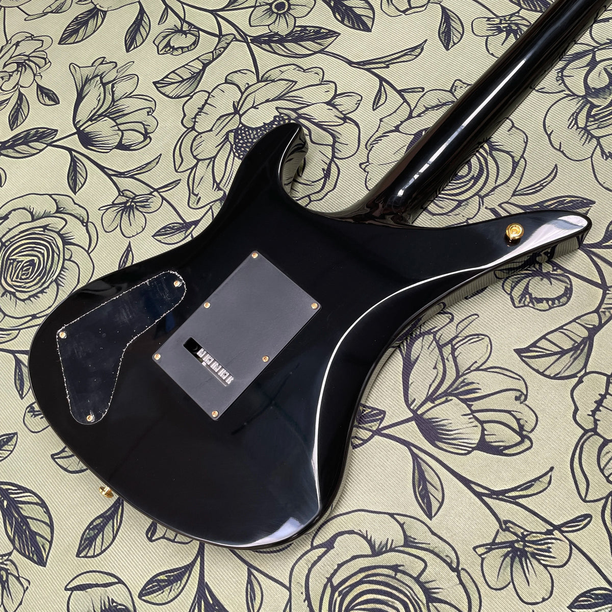 Guitarra eléctrica de 6 cuerdas con rayas negras y doradas, guitarra eléctrica con sistema de doble bloqueo y diapasón de palisandro, guitarra eléctrica para músico de rock