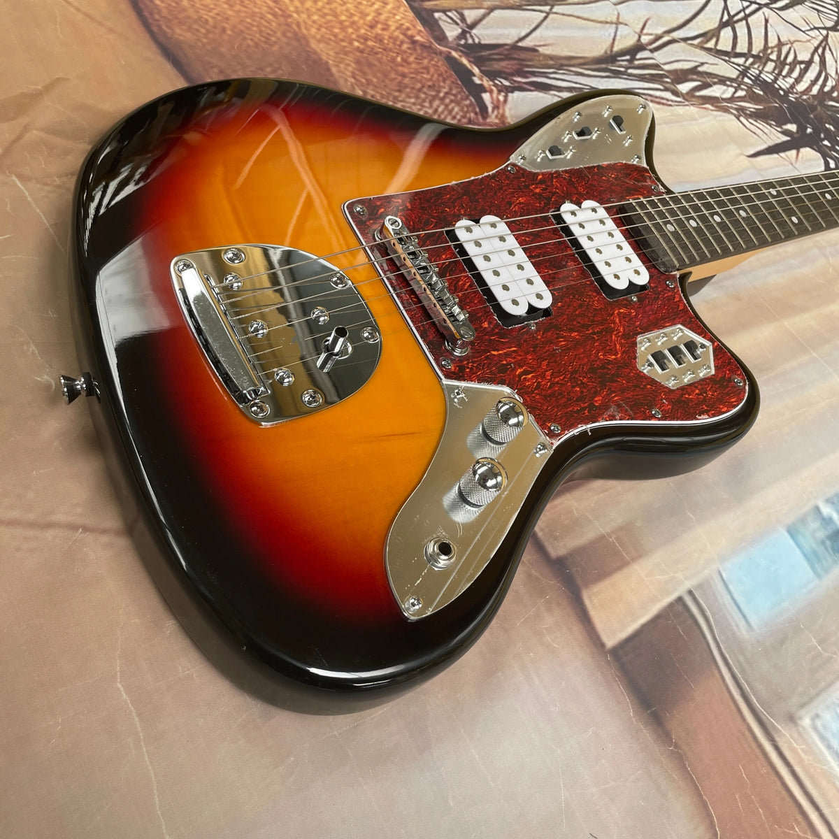 Guitarra Eléctrica Modelo Classic Sunset, con Pickguard Vintage y Circuito de Control Independiente, Guitarra de Rock Vintage