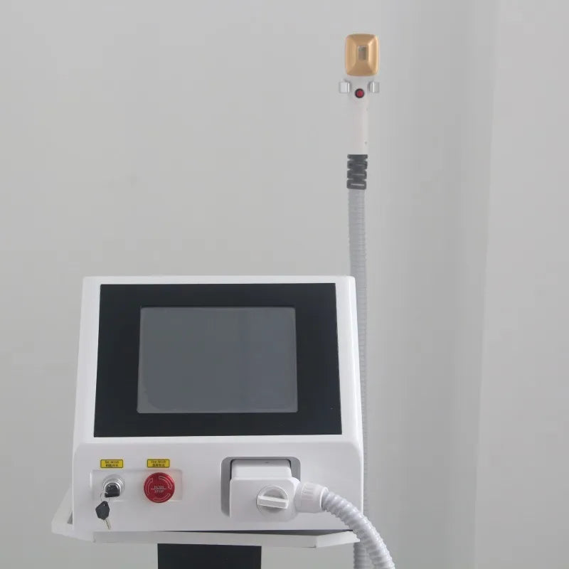 Dispositivo portátil de depilación láser con diodo de triple longitud de onda (755/808/1064 nm) y tecnología de enfriamiento por hielo. Depilación indolora. Certificación CE.