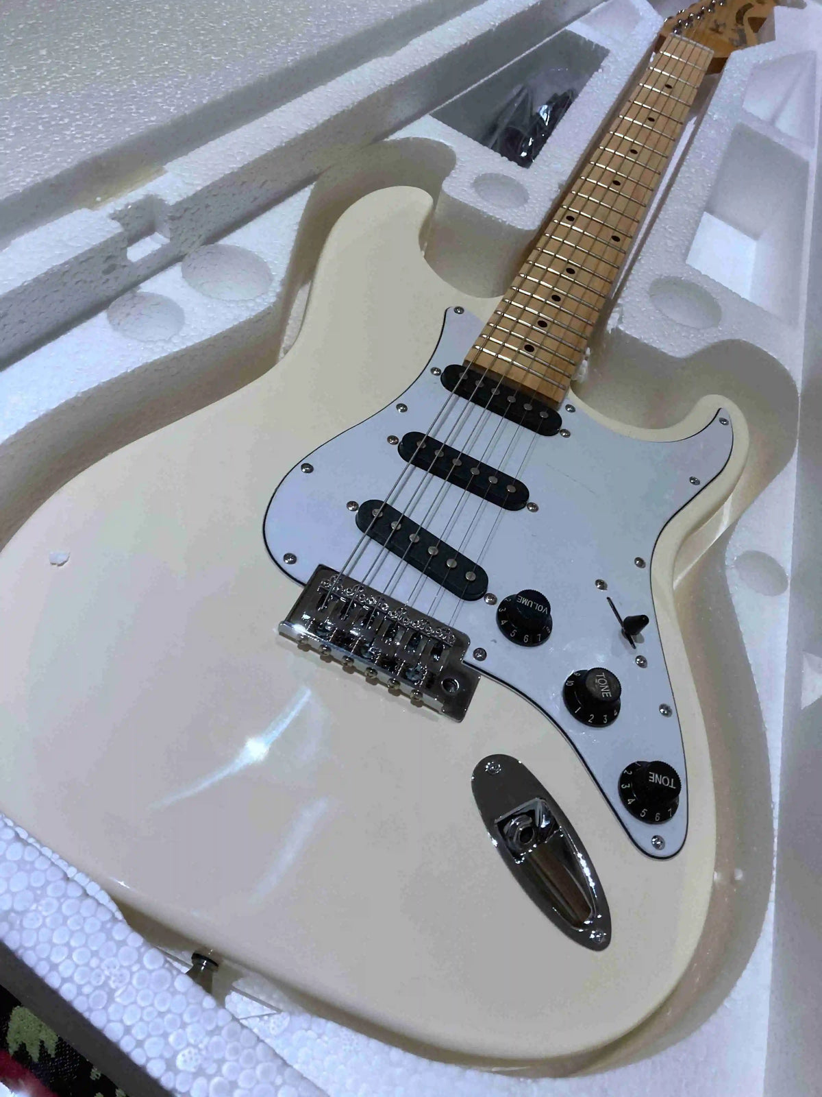 ASCSend tomorrow Guitarra eléctrica con cuerpo personalizado de caoba y diapasón de arce ASA003