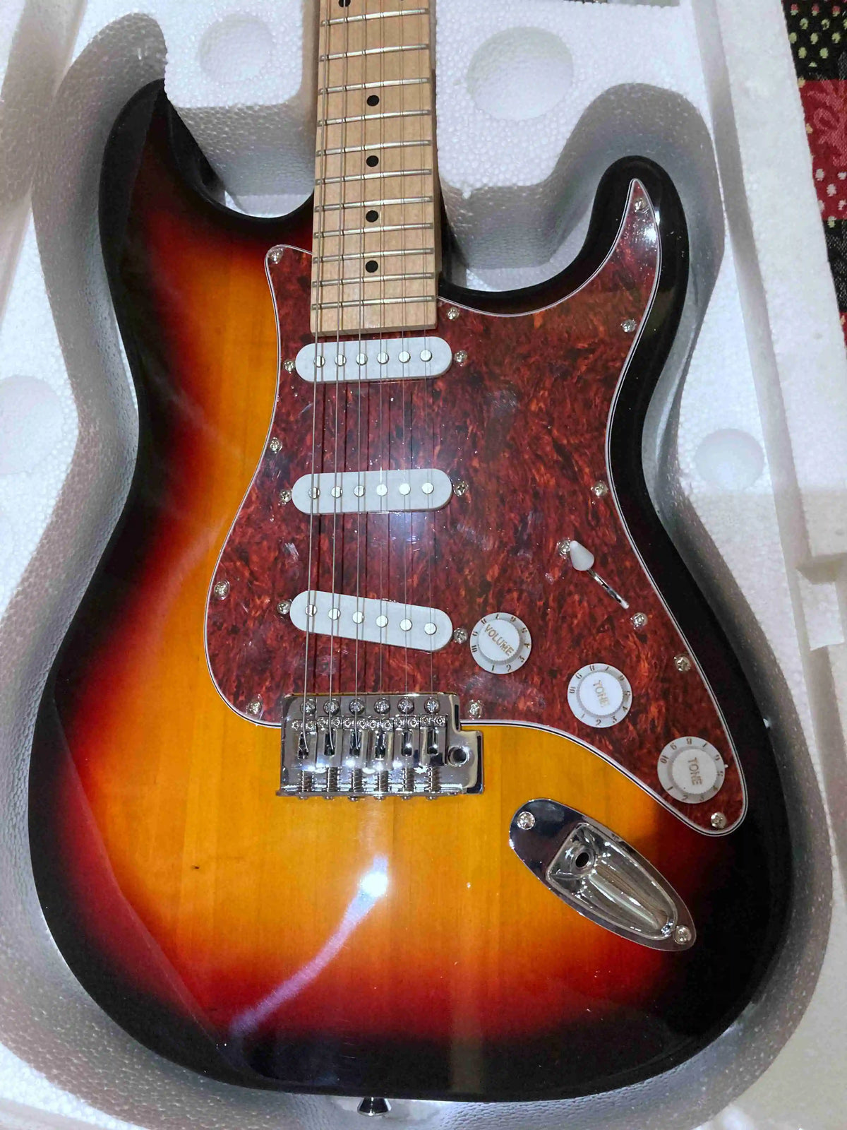 ASCSend tomorrow Guitarra eléctrica con cuerpo personalizado de caoba y diapasón de arce ASA003