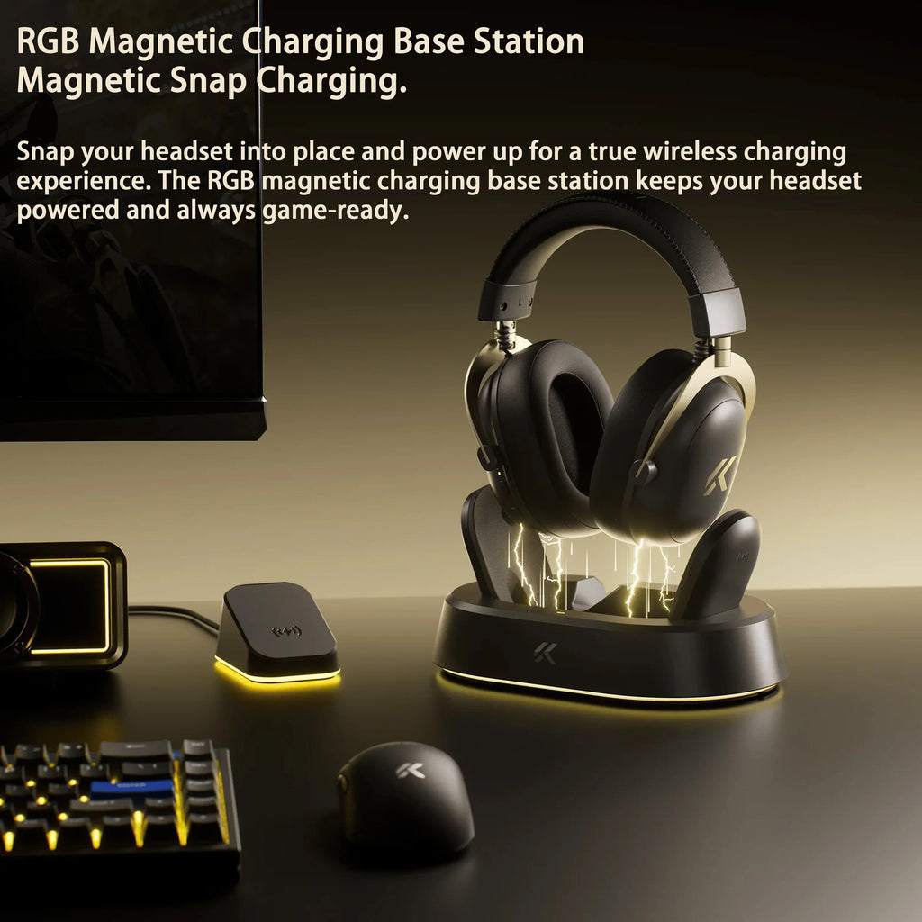 Auriculares gaming inalámbricos negros en base de carga con luz RGB