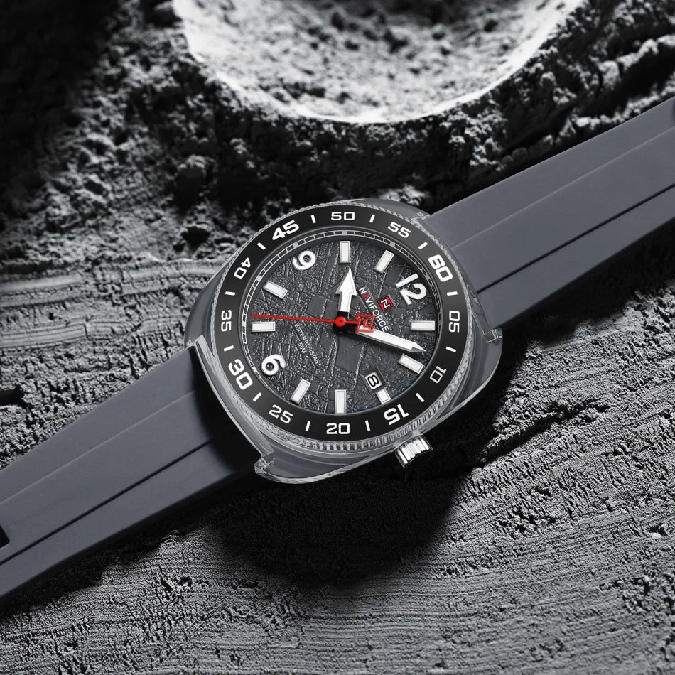 Nuevo reloj de moda para hombre NAVIFORCE con movimiento de cuarzo, pantalla con manecillas luminosas, resistencia al agua de 50 m y correa de silicona