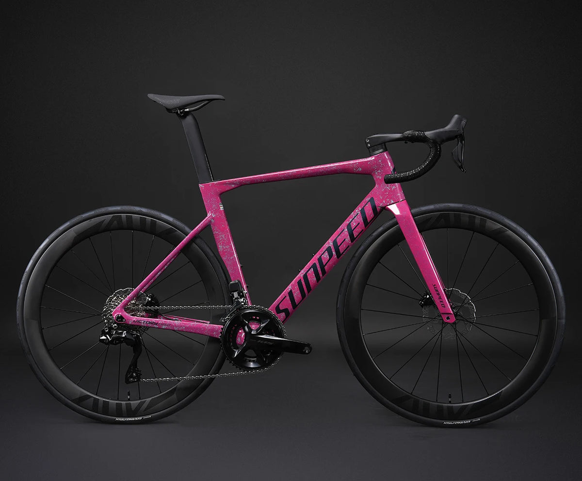 Bicicleta de carretera aerodinámica de fibra de carbono completa de 700C con 105 DI2 de 24 velocidades