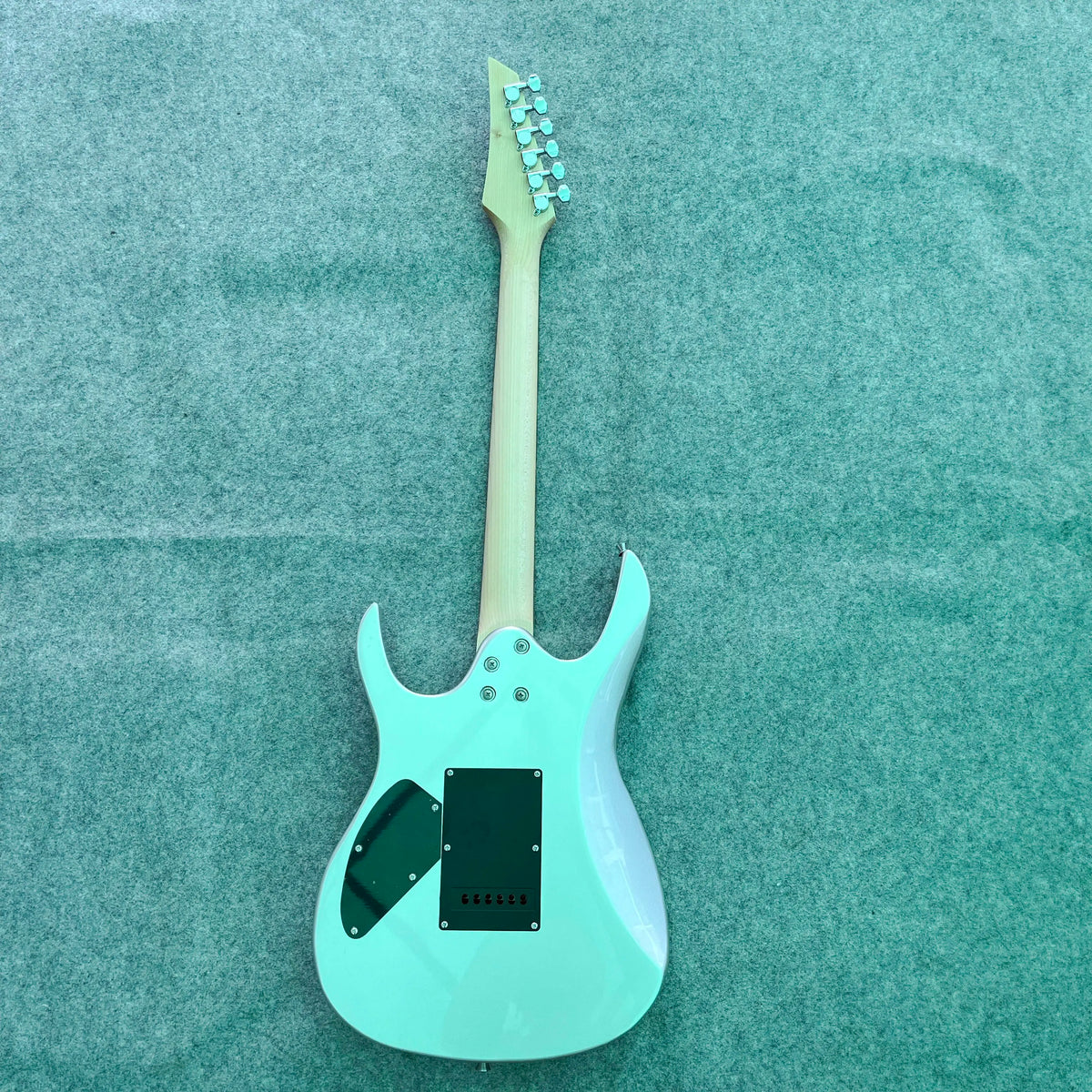 Nuevo Guitarra eléctrica plateada 170, guitarra de práctica para principiantes