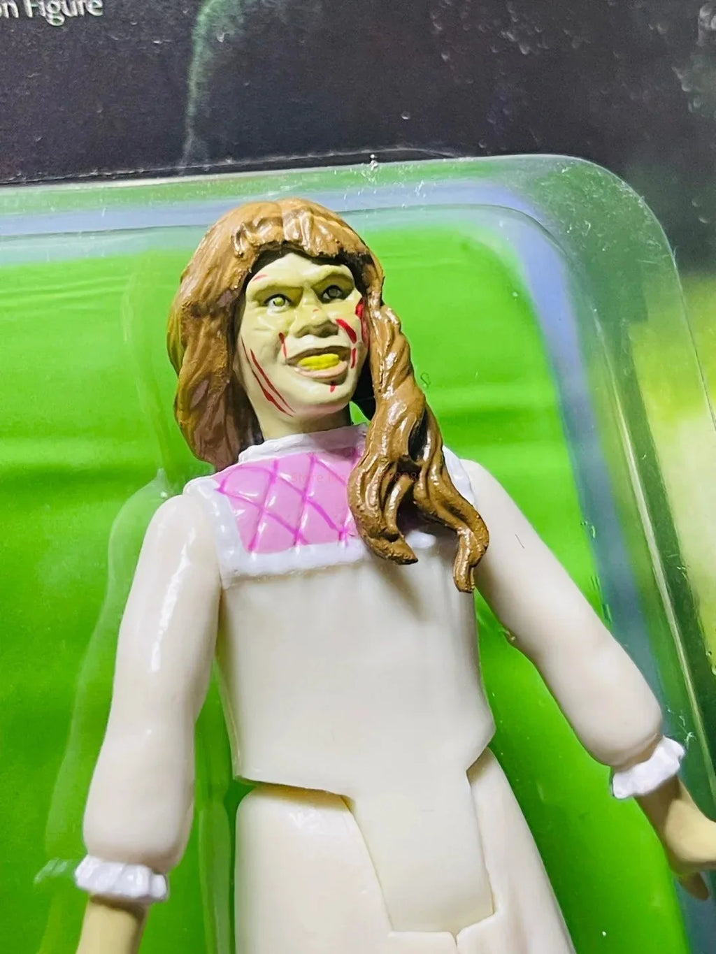 En Stock Super7 el exorcista reacción Regan figura de reacción película colección de juguetes de terror muñeca de regalo Halloween cumpleaños