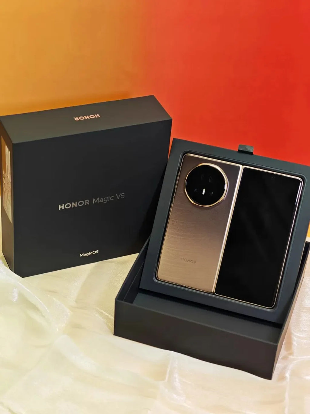 Nuevo Smartphone HONOR Magic V5 Versión Global Original 5G con Pantalla Dual HDR OLED, Snapdragon 8 Elite, 5820mAh, 7.95" y SuperCharge de 66W