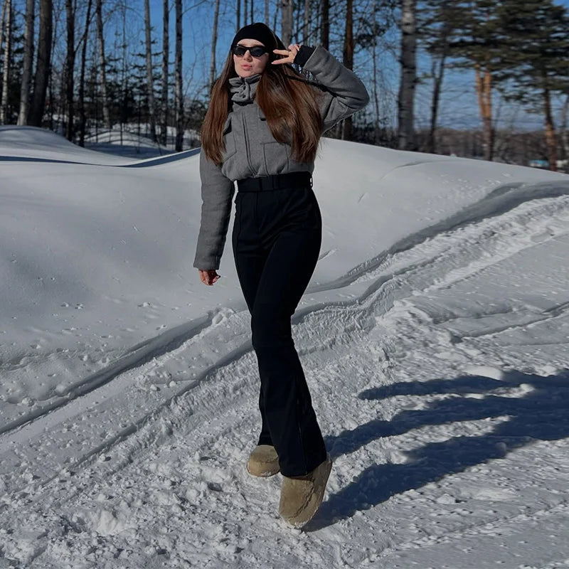 Traje de esquí de una pieza para mujer, con capucha y detalles de piel sintética, cinturón, corte ajustado, resistente al viento, ideal para esquí de invierno, snowboard y actividades al aire libre.