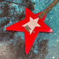 Guitarra eléctrica con forma de estrella de cinco puntas, guitarra con diapasón de palisandro, guitarra eléctrica con pastilla de bobina simple.