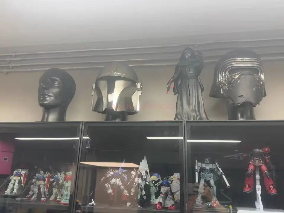 Modelo de decoración de Cosplay Spiderman Iron Man Batman Pantera Negra soldado de invierno modelo de juguete personaje de película casco modelo de casco