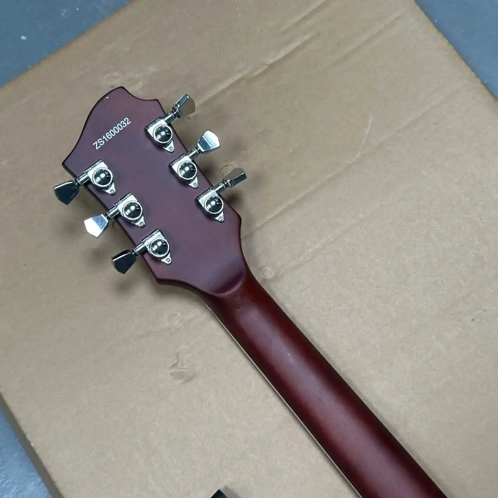 Guitarra eléctrica de duraluminio tallada a mano con grabado floral en espiral, ribete rojo marrón, humbuckers HH, puente fijo y mástil de palisandro especial I