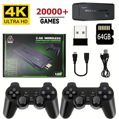 Consola retro negra 4K Game Stick Lite con adaptador USB y dos mandos inalámbricos