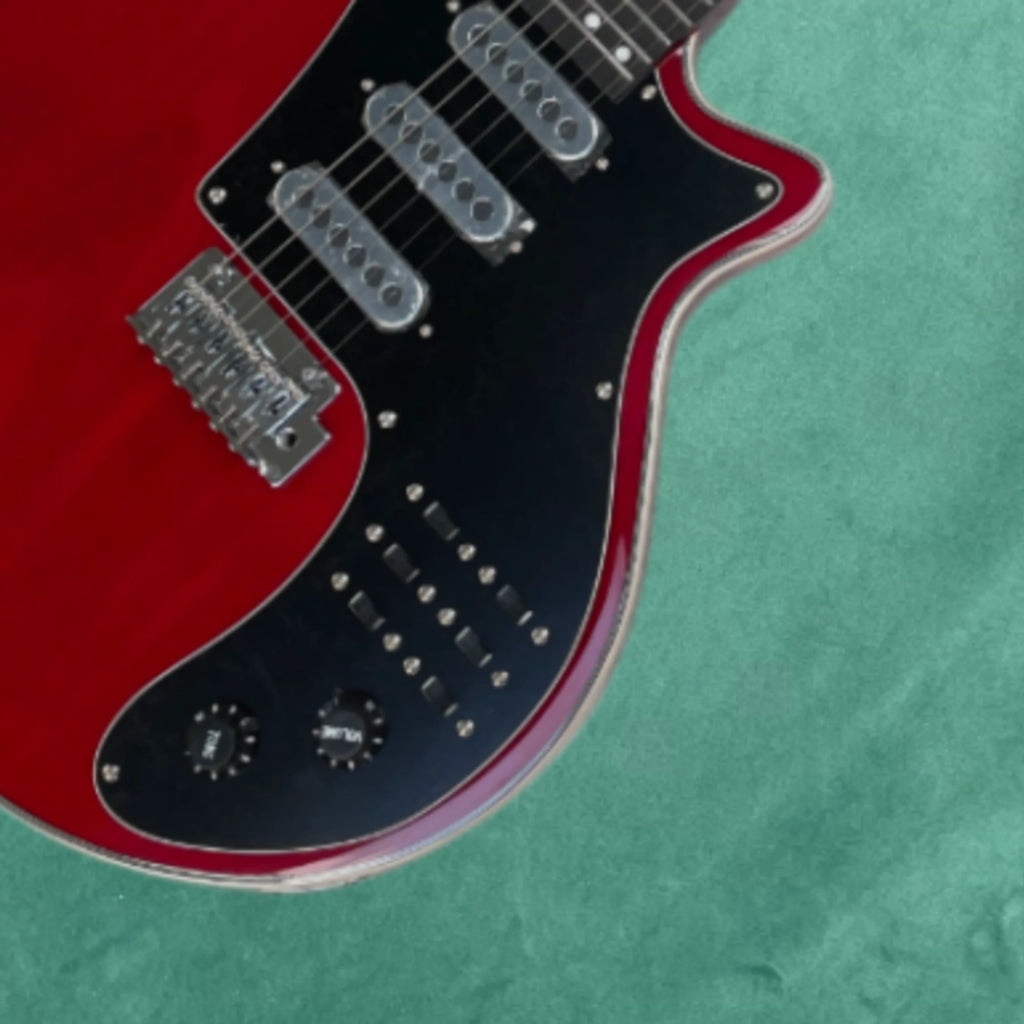 Guitarra eléctrica de 6 cuerdas con cuerpo de caoba, pastillas SSS y herrajes plateados — guitarra eléctrica de rendimiento profesional