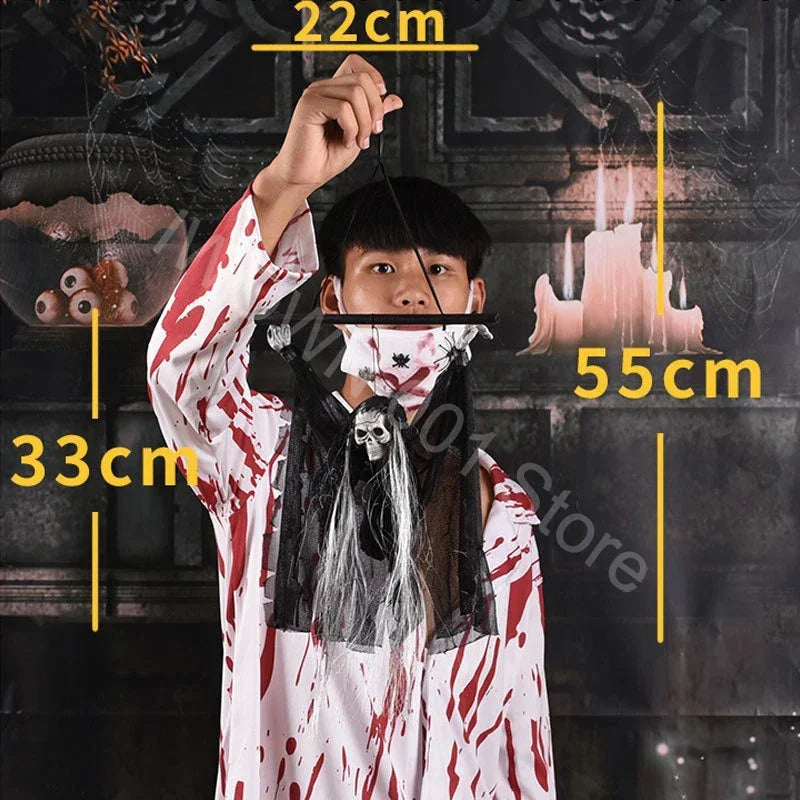Colgante de fantasma pequeño con forma de calavera para Halloween, con luces eléctricas, ideal como accesorio para trucos y decoración de fiestas en bares, KTV y casas encantadas.