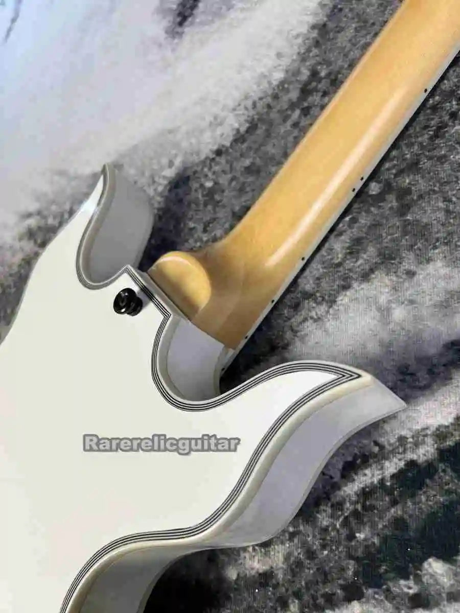 Guitarra eléctrica personalizada de 6 cuerdas, color blanco, Wylde Audio Doom Crew Inc., herrajes negros, pastillas EMG activas de China, caja de batería de 9V.