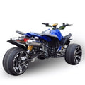 Motocicleta todoterreno de cuatro ruedas con motor refrigerado por agua y tracción inversa de tres ruedas.